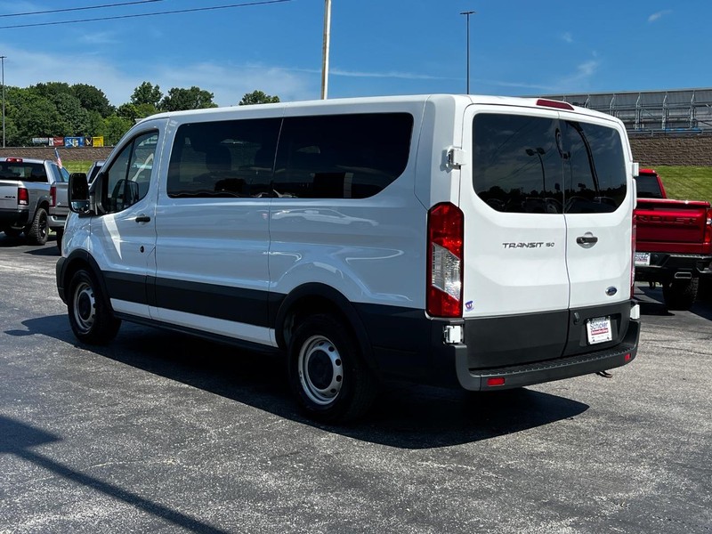 Ford Transit Passenger Wagon Vehicle Full-screen Gallery Image 06