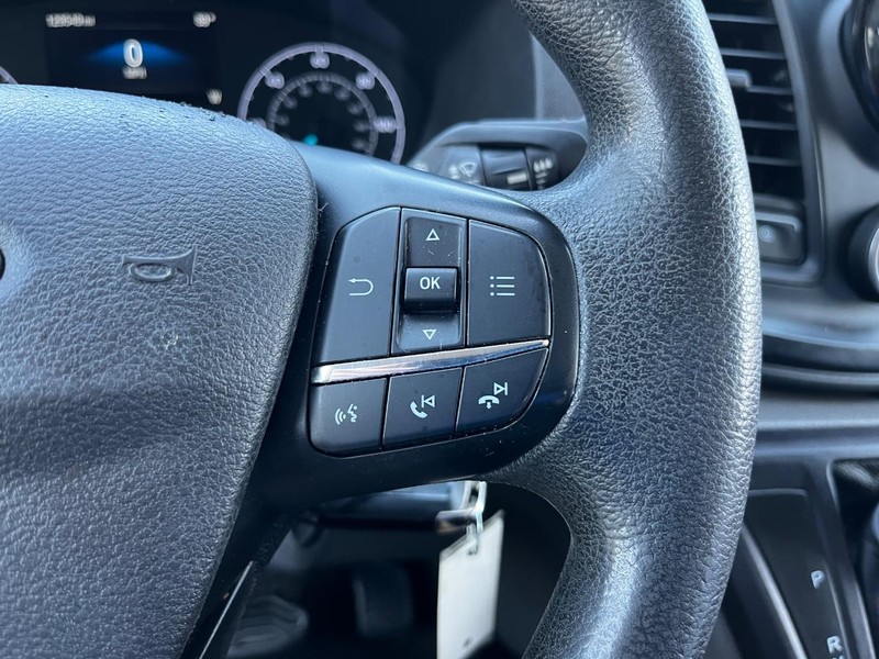 Ford Transit Passenger Wagon Vehicle Full-screen Gallery Image 17