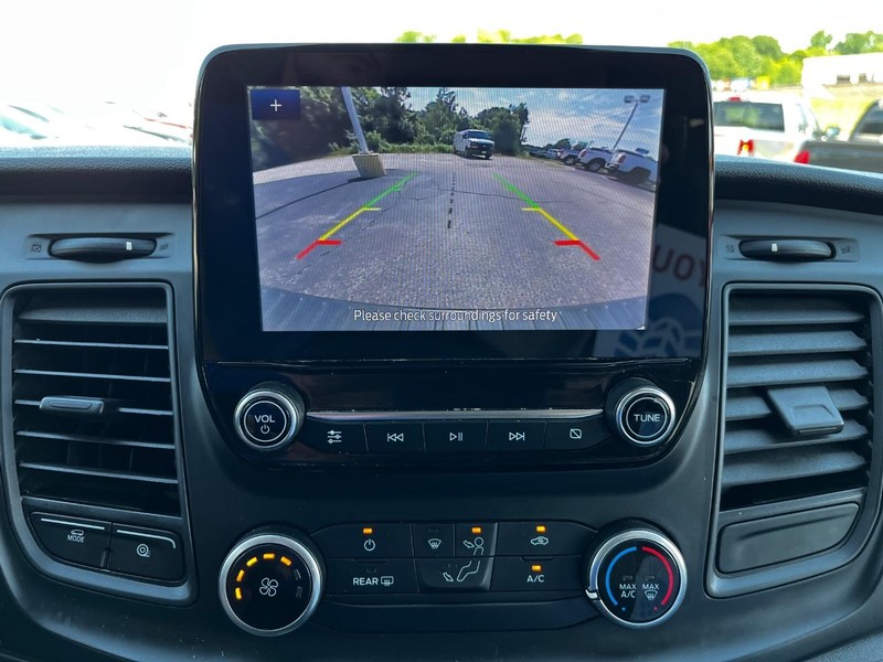 Ford Transit Passenger Wagon Vehicle Full-screen Gallery Image 20