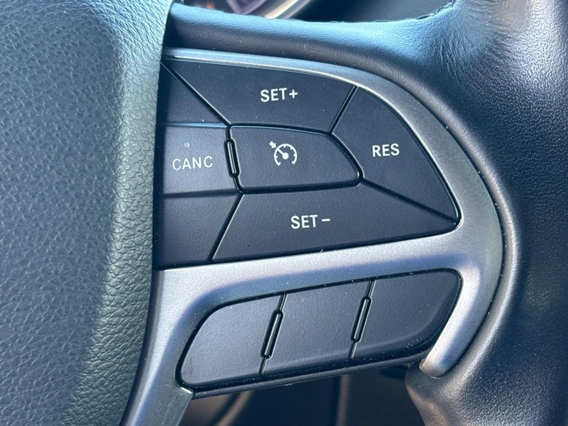 Jeep Grand Cherokee WK Vehicle Full-screen Gallery Image 17