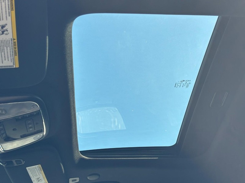 Jeep Grand Cherokee WK Vehicle Full-screen Gallery Image 24