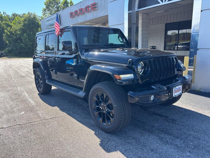 Jeep Wrangler Vehicle Full-screen Gallery Image 02