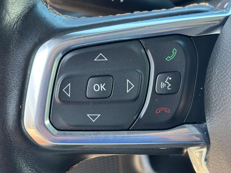 Jeep Wrangler Vehicle Full-screen Gallery Image 17