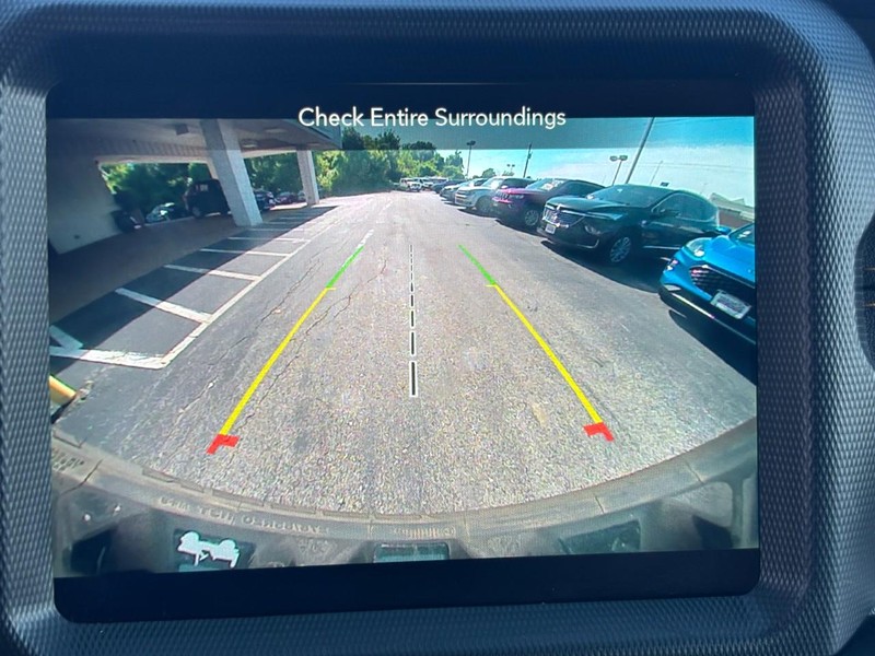 Jeep Wrangler Vehicle Full-screen Gallery Image 21