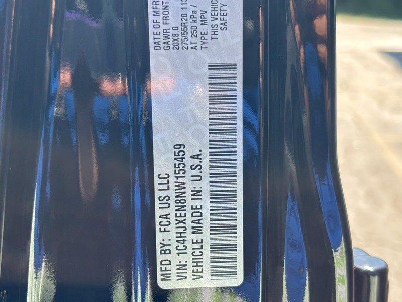 Jeep Wrangler Vehicle Full-screen Gallery Image 25