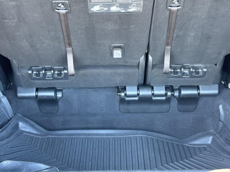 Honda Odyssey Vehicle Full-screen Gallery Image 04