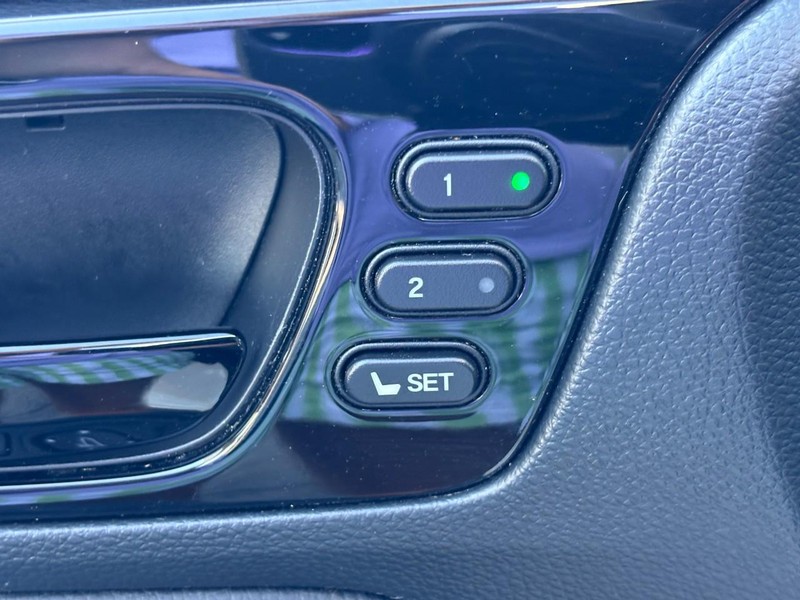 Honda Odyssey Vehicle Full-screen Gallery Image 26