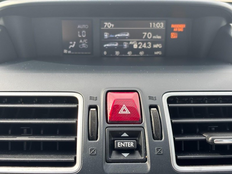 Subaru Forester Vehicle Full-screen Gallery Image 13