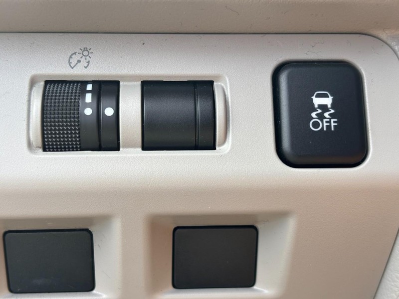 Subaru Forester Vehicle Full-screen Gallery Image 16