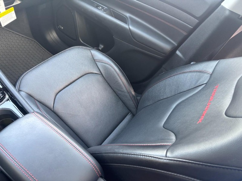 Jeep Compass Vehicle Full-screen Gallery Image 15