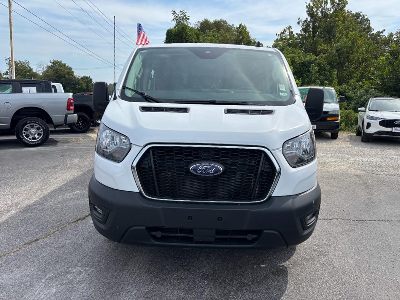 Ford Transit Cargo Van Vehicle Full-screen Gallery Image 09