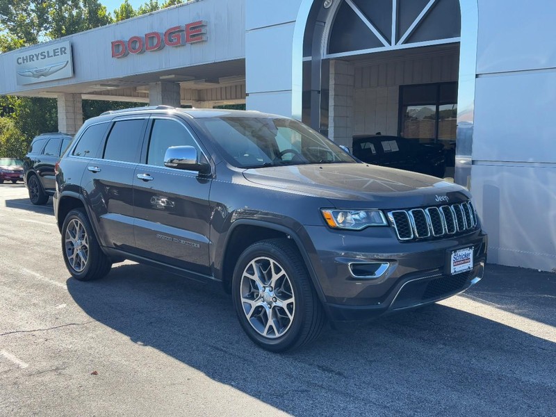 Jeep Grand Cherokee Vehicle Full-screen Gallery Image 02