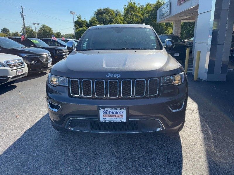 Jeep Grand Cherokee Vehicle Full-screen Gallery Image 09
