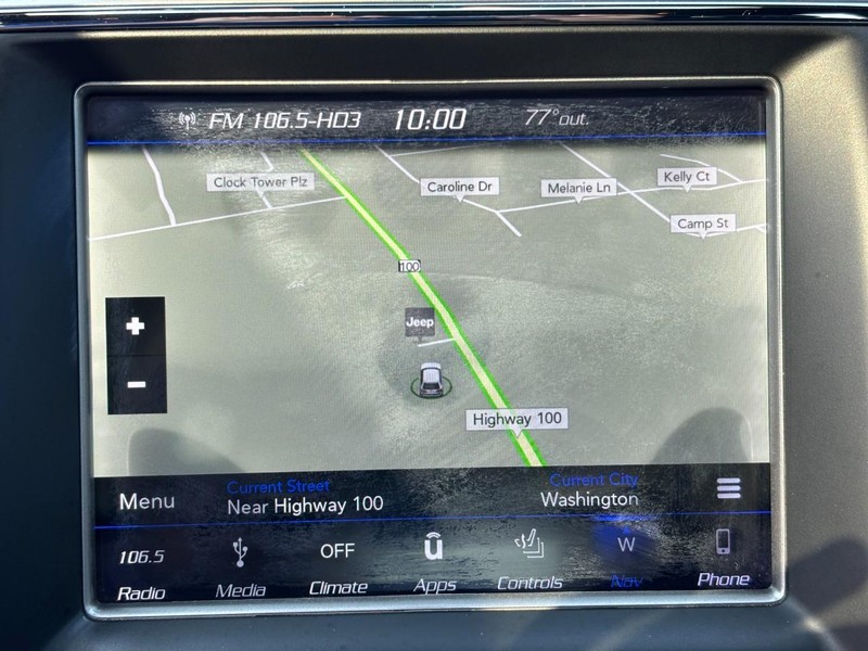 Jeep Grand Cherokee Vehicle Full-screen Gallery Image 22