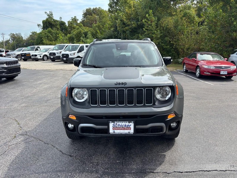 Jeep Renegade Vehicle Full-screen Gallery Image 06