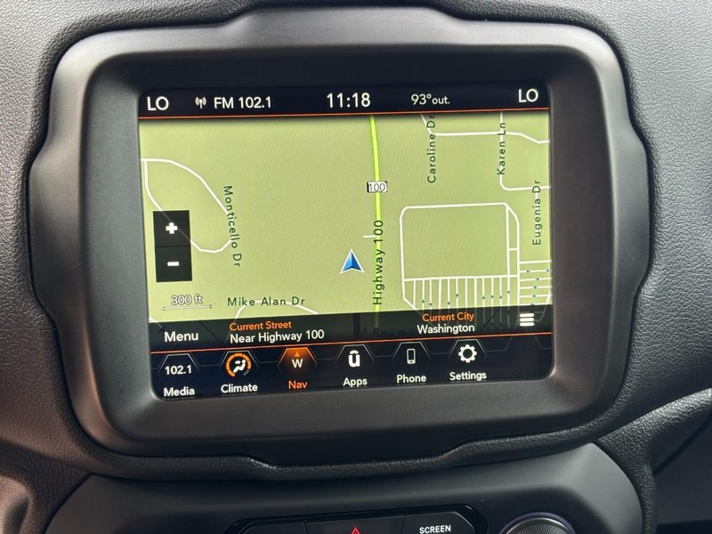 Jeep Renegade Vehicle Full-screen Gallery Image 19