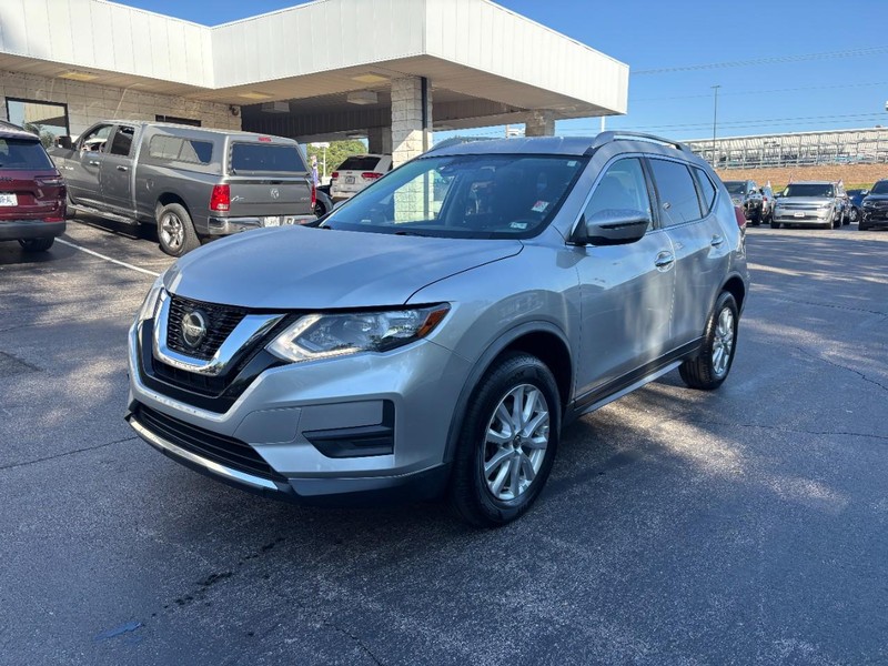 Nissan Rogue Vehicle Full-screen Gallery Image 08