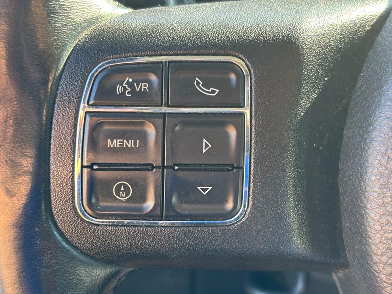 Jeep Wrangler Unlimited Vehicle Full-screen Gallery Image 16