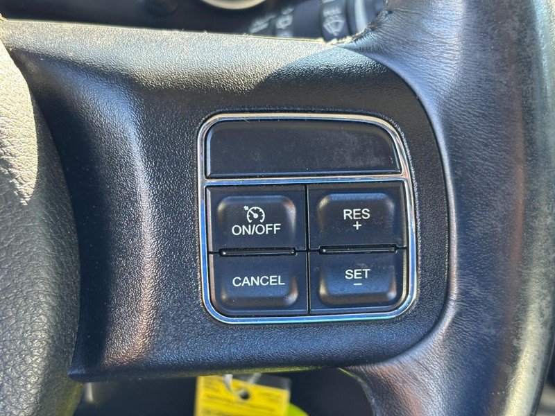 Jeep Wrangler Unlimited Vehicle Full-screen Gallery Image 17