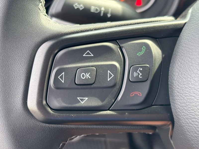 Jeep Gladiator Vehicle Full-screen Gallery Image 12