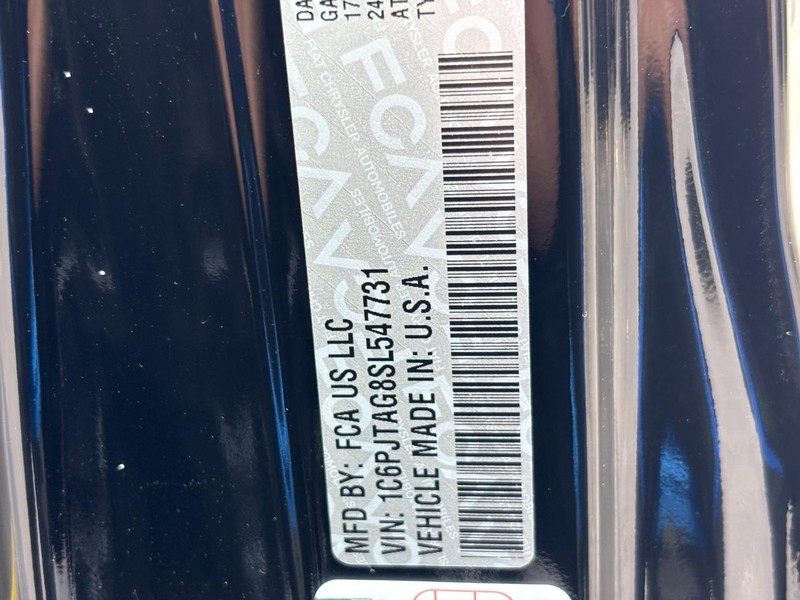 Jeep Gladiator Vehicle Full-screen Gallery Image 21