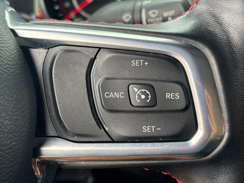 Jeep Wrangler Vehicle Full-screen Gallery Image 14