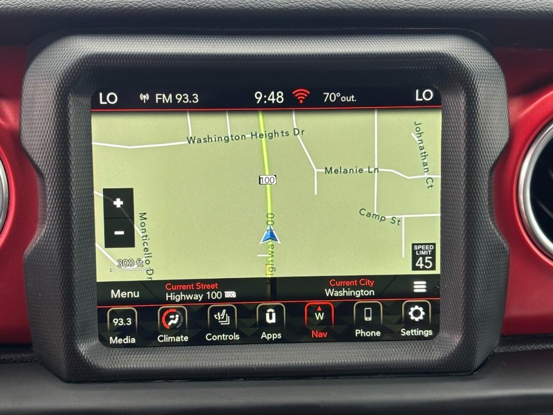 Jeep Wrangler Vehicle Full-screen Gallery Image 18