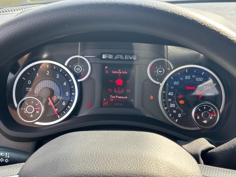 Ram 2500 Vehicle Full-screen Gallery Image 08