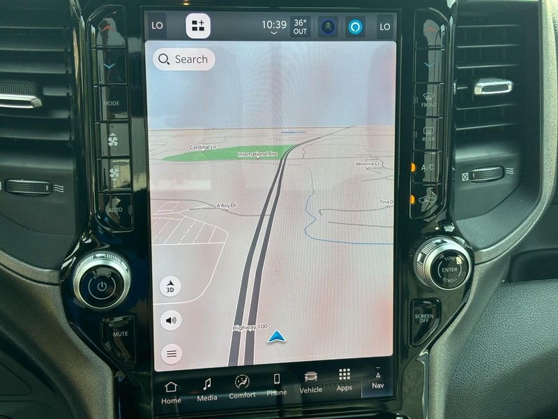 Ram 2500 Vehicle Full-screen Gallery Image 11