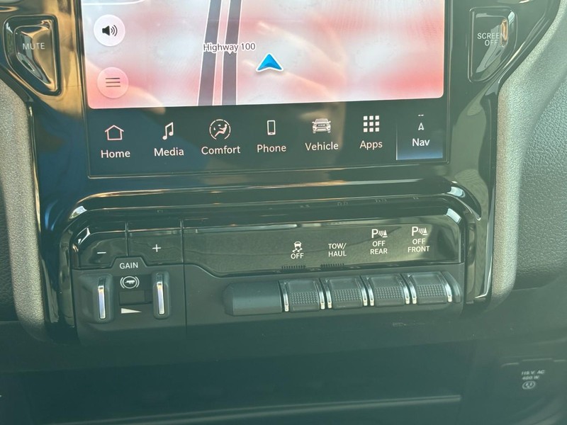 Ram 2500 Vehicle Full-screen Gallery Image 12