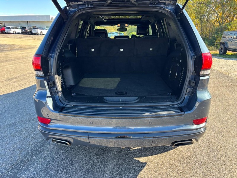 Jeep Grand Cherokee Vehicle Full-screen Gallery Image 04