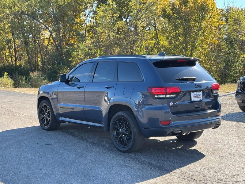 Jeep Grand Cherokee Vehicle Full-screen Gallery Image 06