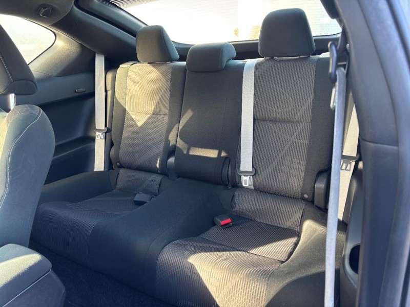 Scion tC Vehicle Full-screen Gallery Image 10