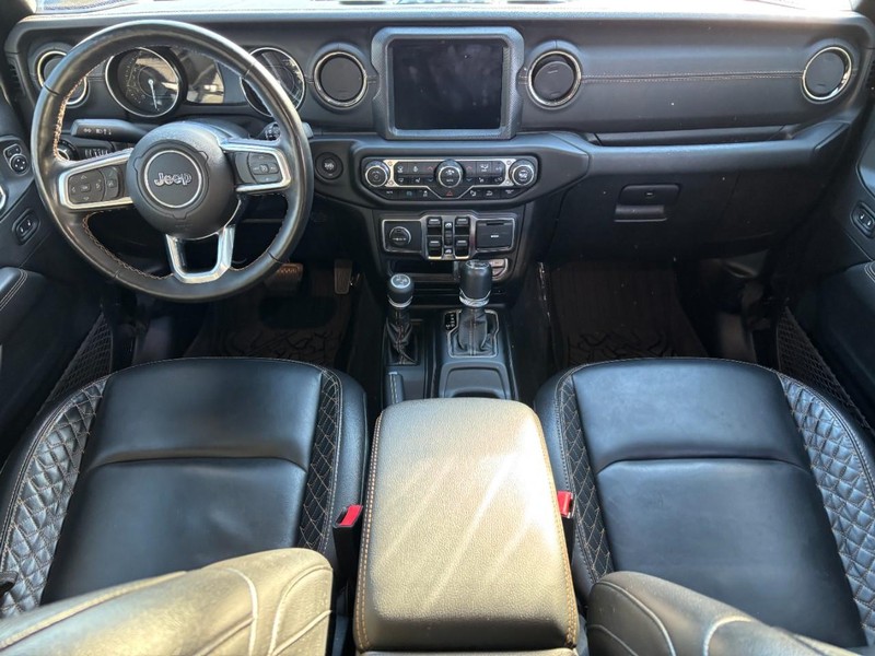 Jeep Wrangler 4xe Vehicle Full-screen Gallery Image 11