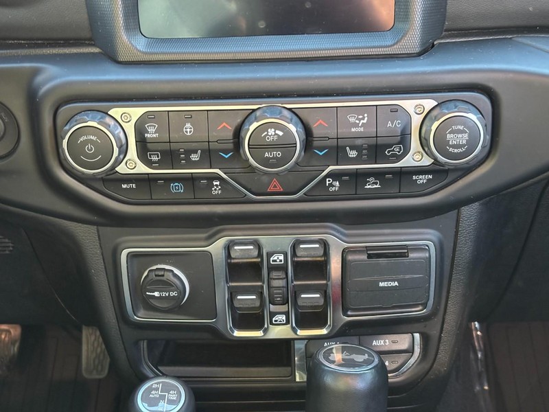 Jeep Wrangler 4xe Vehicle Full-screen Gallery Image 14