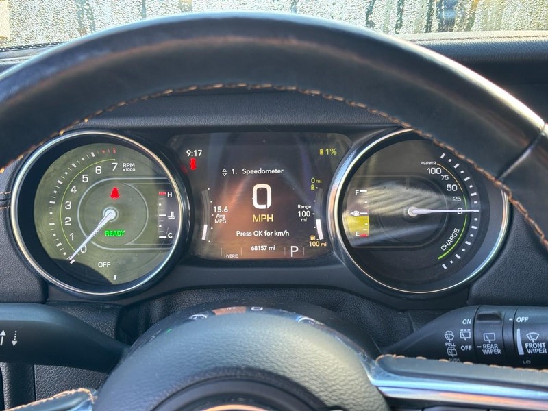 Jeep Wrangler 4xe Vehicle Full-screen Gallery Image 17