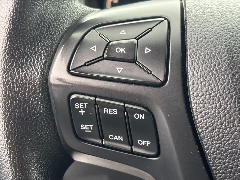 Ford Ranger Vehicle Full-screen Gallery Image 18