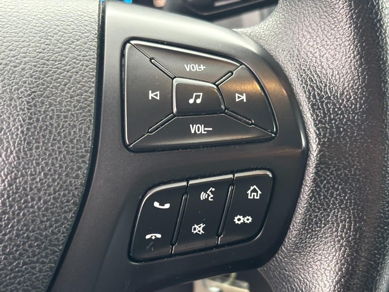 Ford Ranger Vehicle Full-screen Gallery Image 19