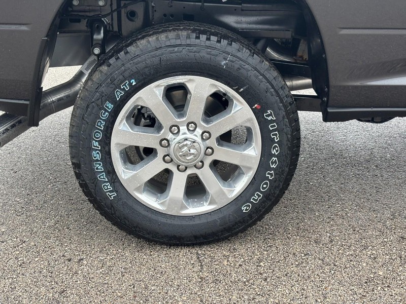 Ram 2500 Vehicle Full-screen Gallery Image 04