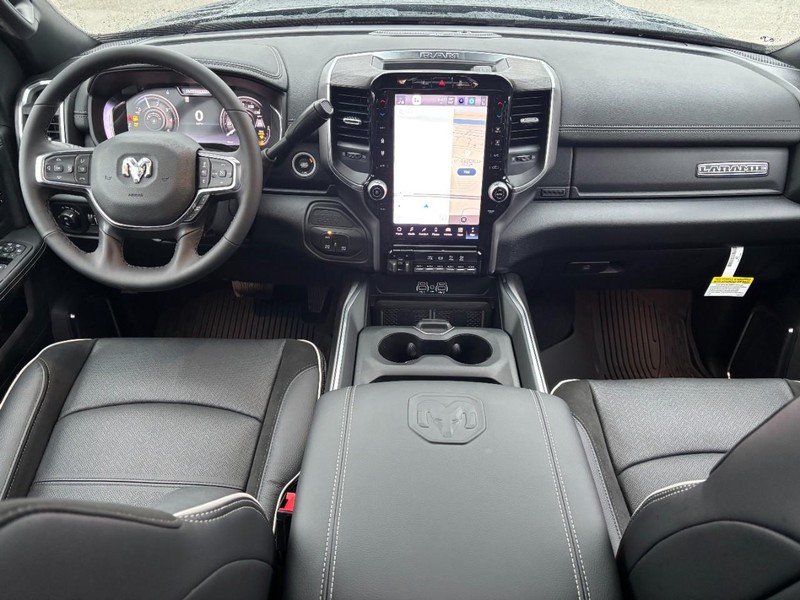 Ram 2500 Vehicle Full-screen Gallery Image 06