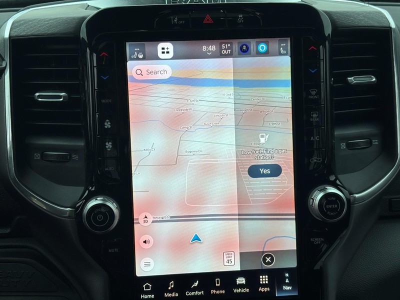 Ram 2500 Vehicle Full-screen Gallery Image 15