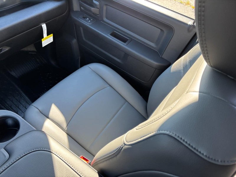 Ram 4500 Chassis Cab Vehicle Full-screen Gallery Image 10