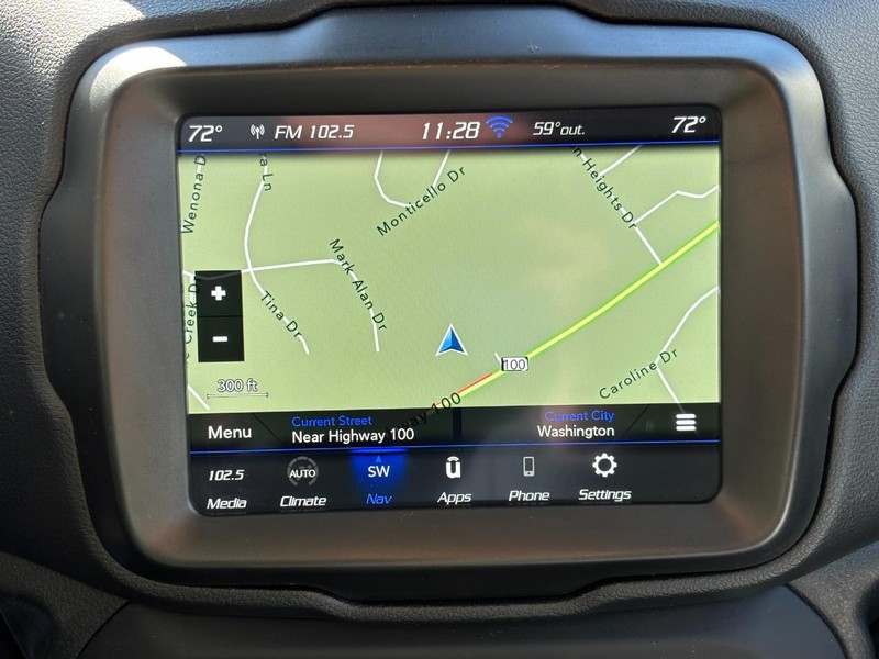 Jeep Renegade Vehicle Full-screen Gallery Image 22