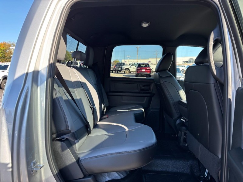 Ram 4500 Chassis Cab Vehicle Full-screen Gallery Image 05