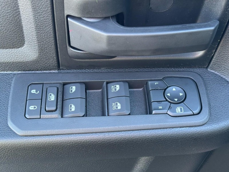 Ram 4500 Chassis Cab Vehicle Full-screen Gallery Image 17