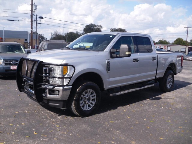 2017 Ford F-250 Super Duty Lariat's photo