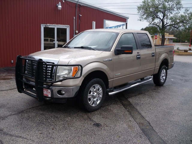 2011 Ford F-150 XLT's photo