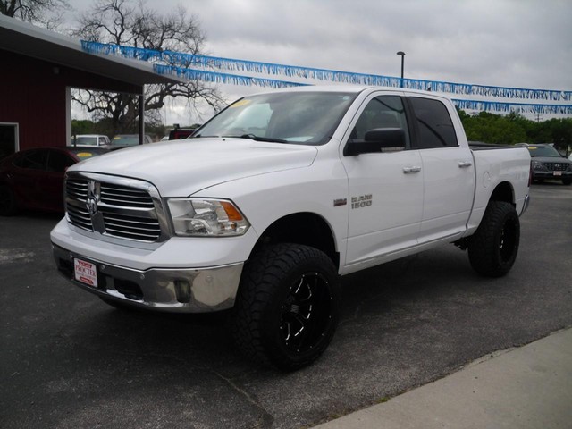 Ram 1500 4WD Lone Star Crew Cab - Lampasas TX