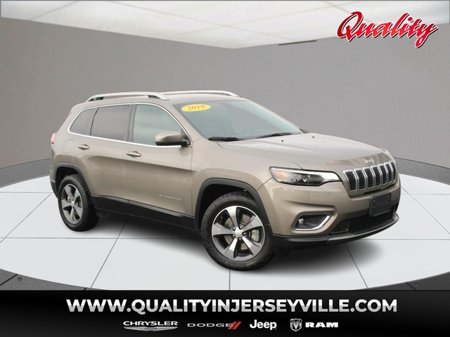 Jerseyville IL 2019 Jeep Cherokee more details - jeep cherokee