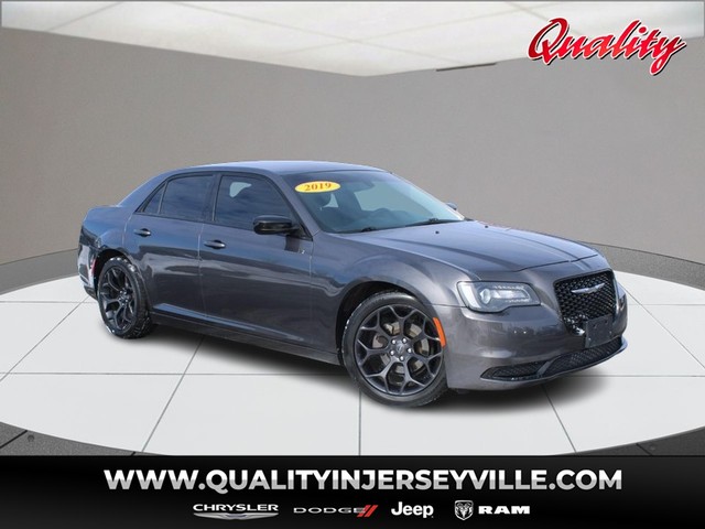 Jerseyville IL 2019 Chrysler 300 more details - chrysler 300